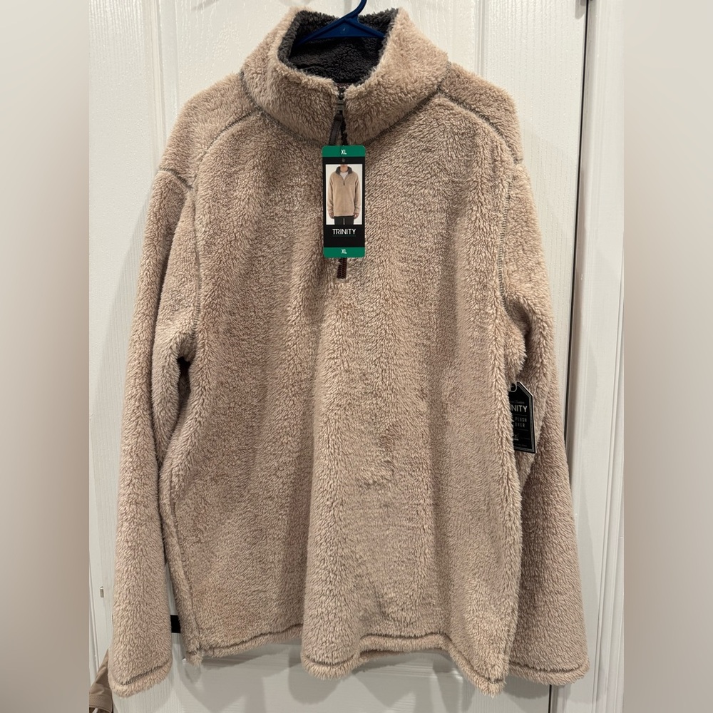 Khaki Men’s Fleece Pullover